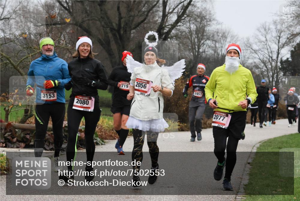 08.12.2024 - St. Pauli X-Mass-Run No. 14 Strokosch-Dieckow http://msf.ph/oto/7502553 08.12.2024 09:54:56 Laufen 3153, 4, 2080, 2080, 0000, 719, 2056, 2056, 1957, 14, 2077, 2077 meine-sportfotos.de