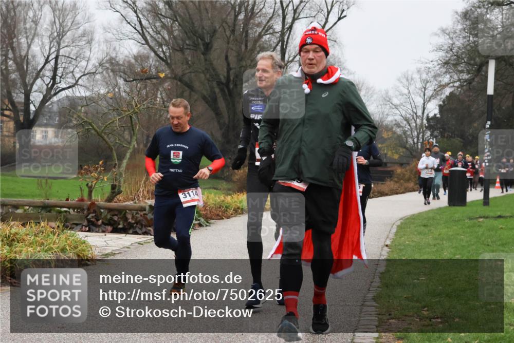08.12.2024 - St. Pauli X-Mass-Run No. 14 Strokosch-Dieckow http://msf.ph/oto/7502625 08.12.2024 09:55:24 Laufen 3114 meine-sportfotos.de
