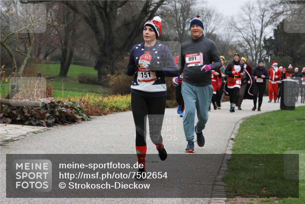 08.12.2024 - St. Pauli X-Mass-Run No. 14 Strokosch-Dieckow http://msf.ph/oto/7502654 08.12.2024 09:55:37 Laufen 1, 151, 891, 891, 451 meine-sportfotos.de