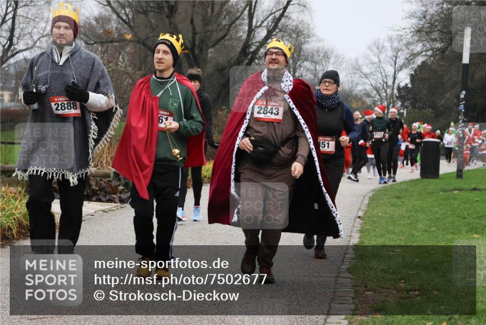 08.12.2024 - St. Pauli X-Mass-Run No. 14 Strokosch-Dieckow http://msf.ph/oto/7502677 08.12.2024 09:55:48 Laufen 2888, 14, 61, 14, 2843, 51, 1153 meine-sportfotos.de