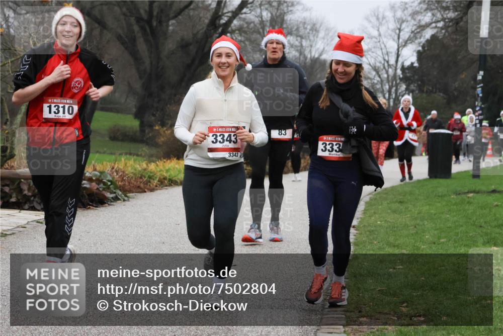 08.12.2024 - St. Pauli X-Mass-Run No. 14 Strokosch-Dieckow http://msf.ph/oto/7502804 08.12.2024 09:56:43 Laufen 14, 1310, 3343, 3343, 83, 333 meine-sportfotos.de