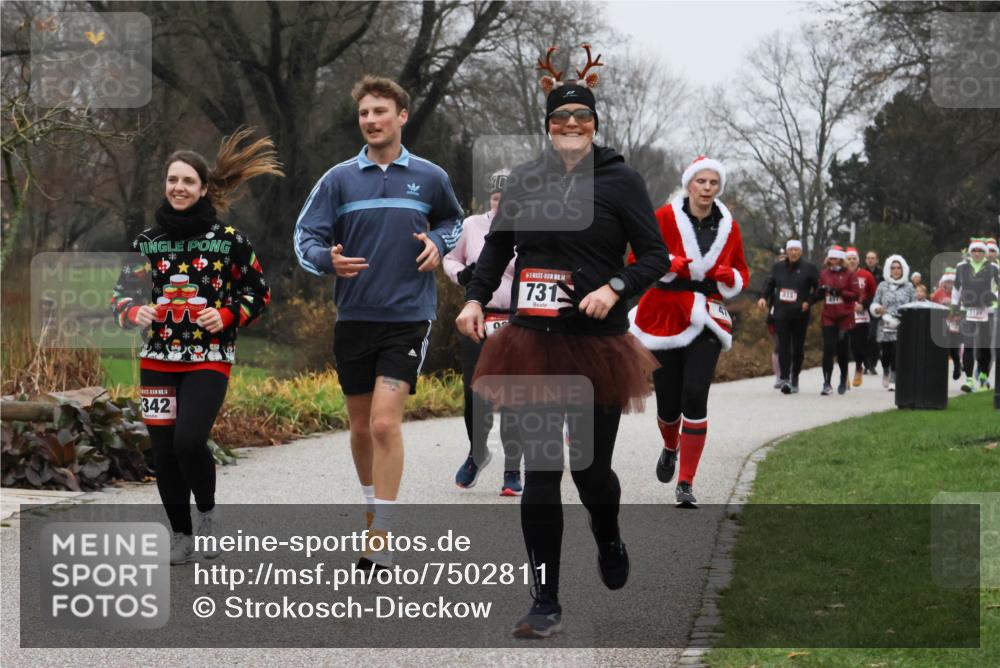 08.12.2024 - St. Pauli X-Mass-Run No. 14 Strokosch-Dieckow http://msf.ph/oto/7502811 08.12.2024 09:56:49 Laufen 14, 342, 14, 731, 3101 meine-sportfotos.de