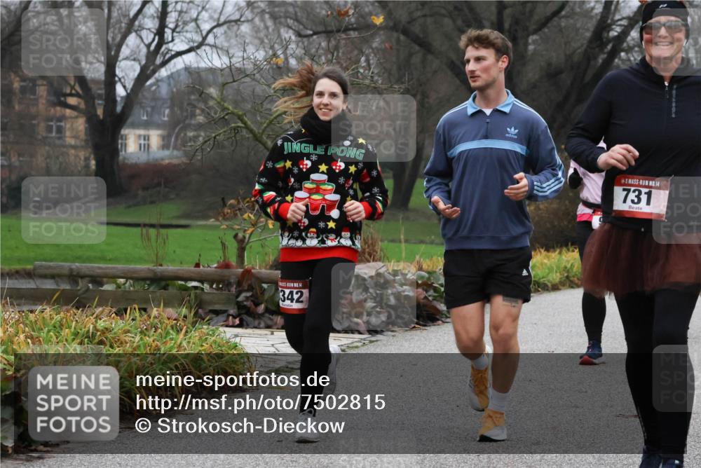 08.12.2024 - St. Pauli X-Mass-Run No. 14 Strokosch-Dieckow http://msf.ph/oto/7502815 08.12.2024 09:56:50 Laufen 14, 731, 14, 342 meine-sportfotos.de