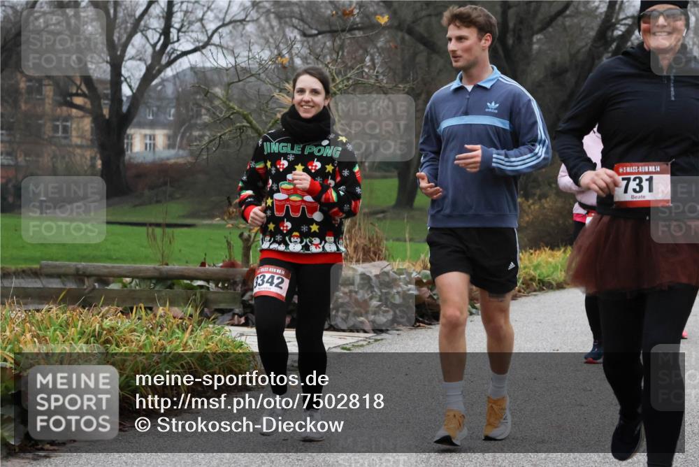 08.12.2024 - St. Pauli X-Mass-Run No. 14 Strokosch-Dieckow http://msf.ph/oto/7502818 08.12.2024 09:56:51 Laufen 14, 342, 14, 731 meine-sportfotos.de