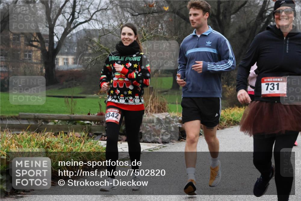 08.12.2024 - St. Pauli X-Mass-Run No. 14 Strokosch-Dieckow http://msf.ph/oto/7502820 08.12.2024 09:56:51 Laufen 14, 8342, 14, 731 meine-sportfotos.de