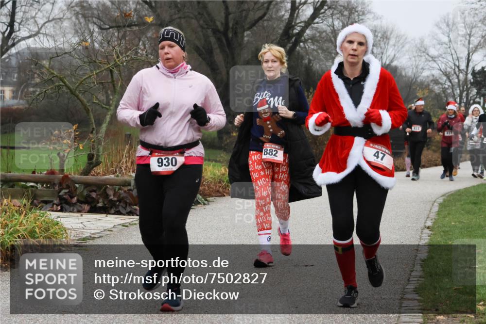 08.12.2024 - St. Pauli X-Mass-Run No. 14 Strokosch-Dieckow http://msf.ph/oto/7502827 08.12.2024 09:56:53 Laufen 930, 10, 882, 10, 47, 833, 837 meine-sportfotos.de