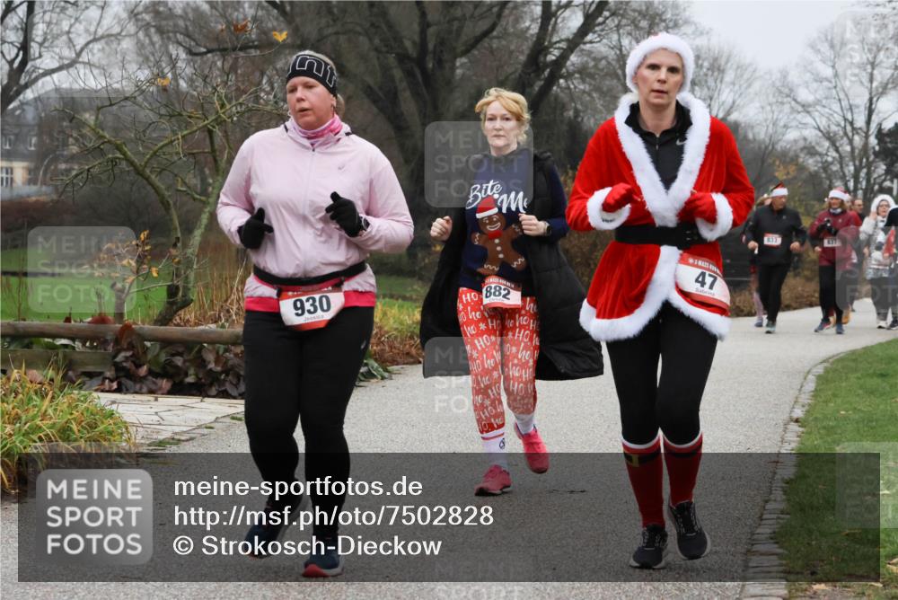 08.12.2024 - St. Pauli X-Mass-Run No. 14 Strokosch-Dieckow http://msf.ph/oto/7502828 08.12.2024 09:56:53 Laufen 47, 930, 882, 833, 837 meine-sportfotos.de