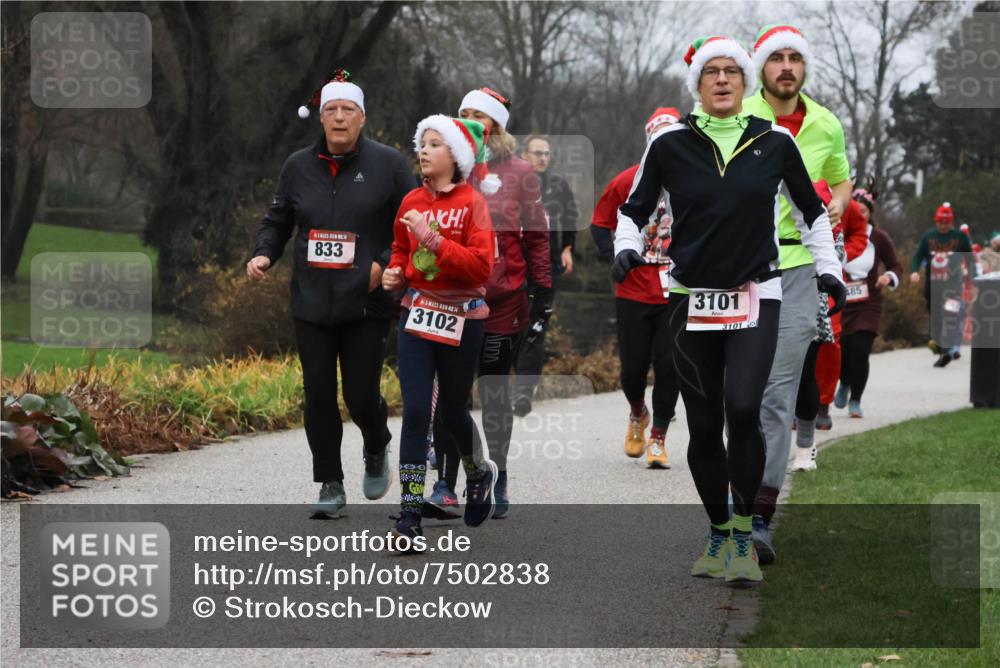 08.12.2024 - St. Pauli X-Mass-Run No. 14 Strokosch-Dieckow http://msf.ph/oto/7502838 08.12.2024 09:57:01 Laufen 833, 14, 3102, 3101, 3101, 485, 100 meine-sportfotos.de