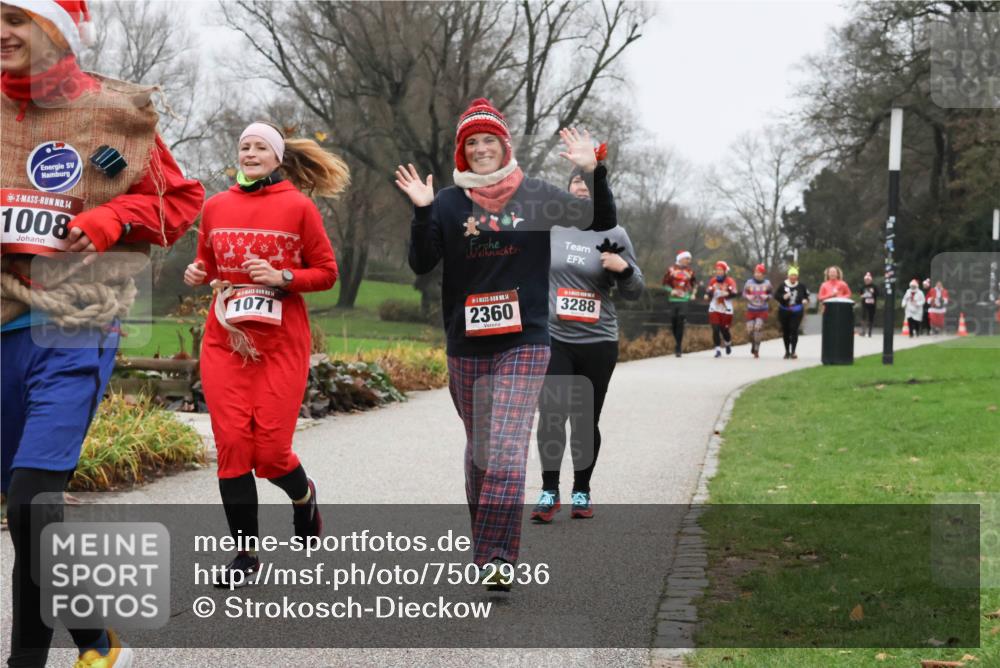 08.12.2024 - St. Pauli X-Mass-Run No. 14 Strokosch-Dieckow http://msf.ph/oto/7502936 08.12.2024 09:57:48 Laufen 14, 1008, 14, 1071, 14, 2360, 3288 meine-sportfotos.de