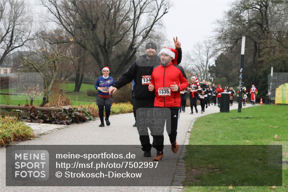 08.12.2024 - St. Pauli X-Mass-Run No. 14 Strokosch-Dieckow http://msf.ph/oto/7502997 08.12.2024 09:58:39 Laufen 1608, 134, 1335 meine-sportfotos.de