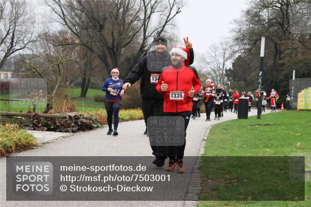 08.12.2024 - St. Pauli X-Mass-Run No. 14 Strokosch-Dieckow http://msf.ph/oto/7503001 08.12.2024 09:58:39 Laufen 1608, 134, 1335 meine-sportfotos.de