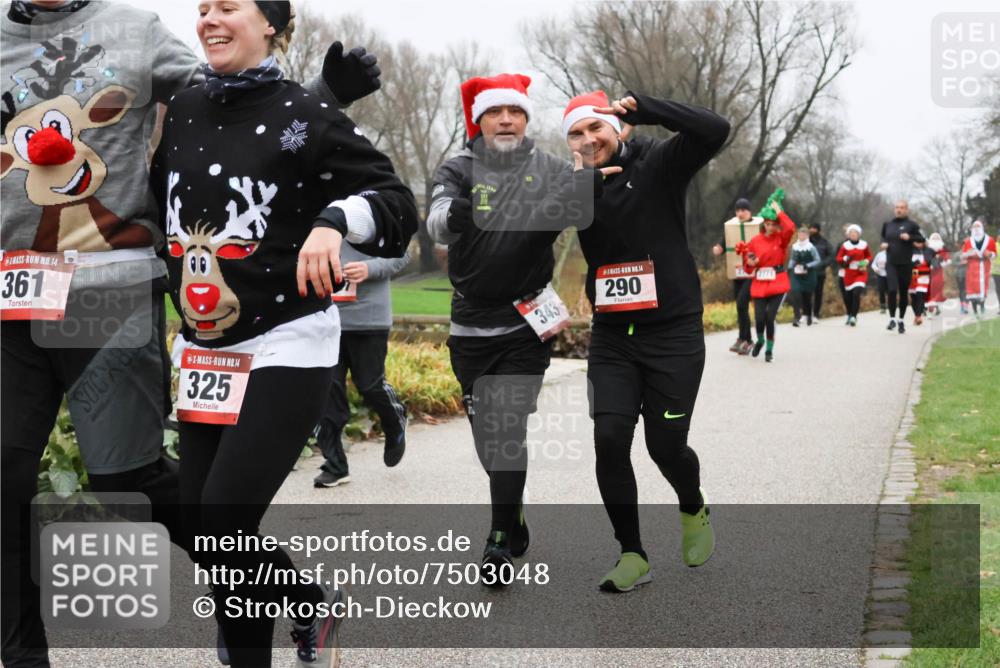 08.12.2024 - St. Pauli X-Mass-Run No. 14 Strokosch-Dieckow http://msf.ph/oto/7503048 08.12.2024 09:58:52 Laufen 14, 361, 489, 14, 3225, 343, 14, 290, 2774 meine-sportfotos.de