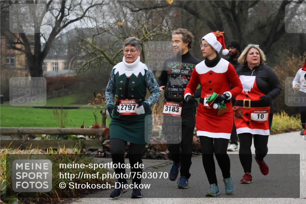 08.12.2024 - St. Pauli X-Mass-Run No. 14 Strokosch-Dieckow http://msf.ph/oto/7503070 08.12.2024 09:58:59 Laufen 14, 2797, 14, 3183, 10 meine-sportfotos.de