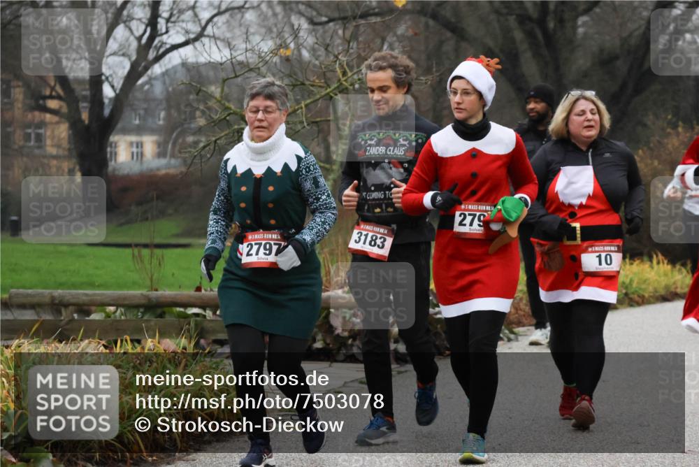 08.12.2024 - St. Pauli X-Mass-Run No. 14 Strokosch-Dieckow http://msf.ph/oto/7503078 08.12.2024 09:59:00 Laufen 14, 2797, 14, 3183, 14, 279, 10 meine-sportfotos.de