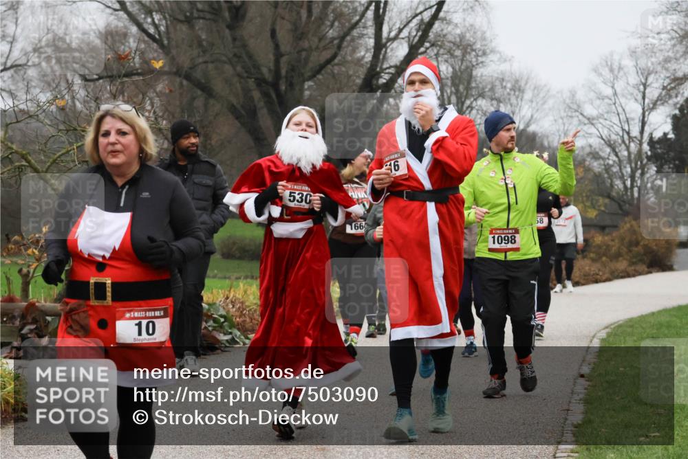 08.12.2024 - St. Pauli X-Mass-Run No. 14 Strokosch-Dieckow http://msf.ph/oto/7503090 08.12.2024 09:59:02 Laufen 14, 10, 530, 46, 166, 1098, 58, 72512 meine-sportfotos.de