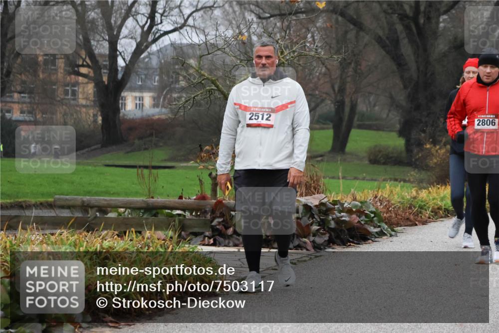 08.12.2024 - St. Pauli X-Mass-Run No. 14 Strokosch-Dieckow http://msf.ph/oto/7503117 08.12.2024 09:59:20 Laufen 14, 2512, 2806 meine-sportfotos.de