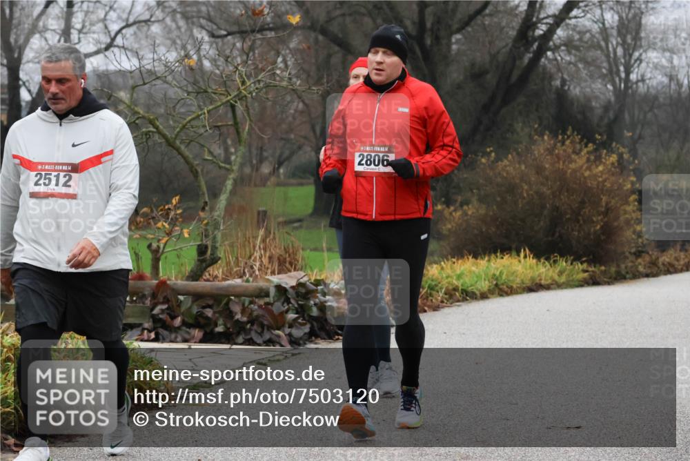 08.12.2024 - St. Pauli X-Mass-Run No. 14 Strokosch-Dieckow http://msf.ph/oto/7503120 08.12.2024 09:59:22 Laufen 14, 2512, 14, 2806 meine-sportfotos.de