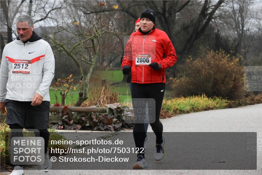 08.12.2024 - St. Pauli X-Mass-Run No. 14 Strokosch-Dieckow http://msf.ph/oto/7503122 08.12.2024 09:59:22 Laufen 14, 2512, 14, 2806 meine-sportfotos.de