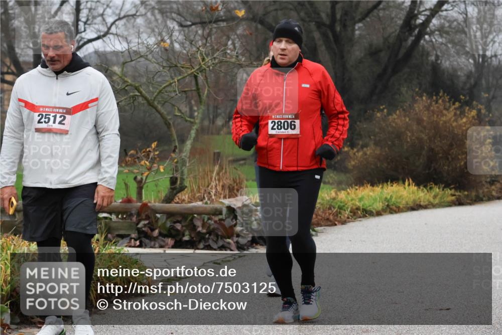 08.12.2024 - St. Pauli X-Mass-Run No. 14 Strokosch-Dieckow http://msf.ph/oto/7503125 08.12.2024 09:59:22 Laufen 14, 2512, 14, 2806 meine-sportfotos.de