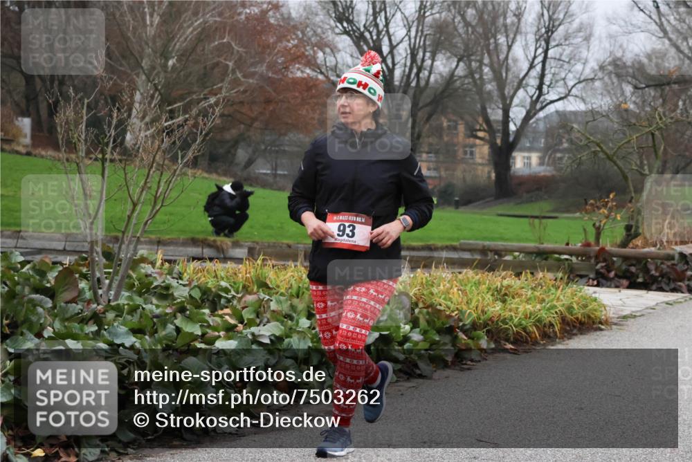 08.12.2024 - St. Pauli X-Mass-Run No. 14 Strokosch-Dieckow http://msf.ph/oto/7503262 08.12.2024 10:04:48 Laufen 14, 93 meine-sportfotos.de