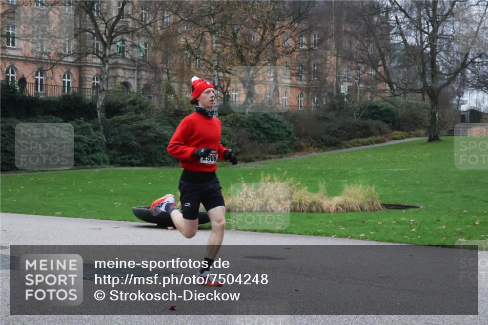 08.12.2024 - St. Pauli X-Mass-Run No. 14 Strokosch-Dieckow http://msf.ph/oto/7504248 08.12.2024 09:35:57 Laufen 986 meine-sportfotos.de