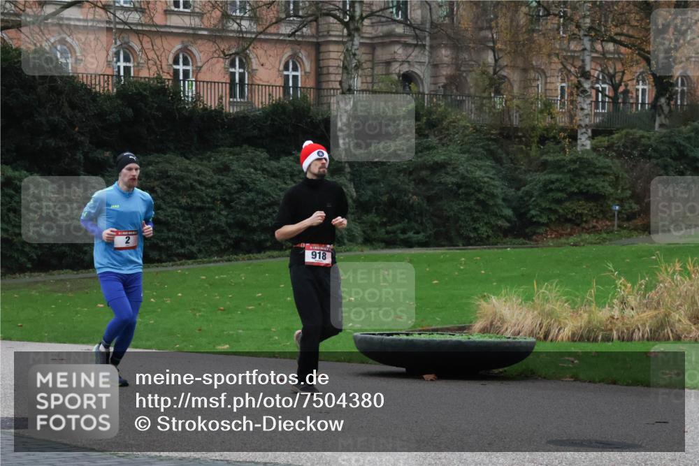 08.12.2024 - St. Pauli X-Mass-Run No. 14 Strokosch-Dieckow http://msf.ph/oto/7504380 08.12.2024 09:36:56 Laufen 2, 918 meine-sportfotos.de