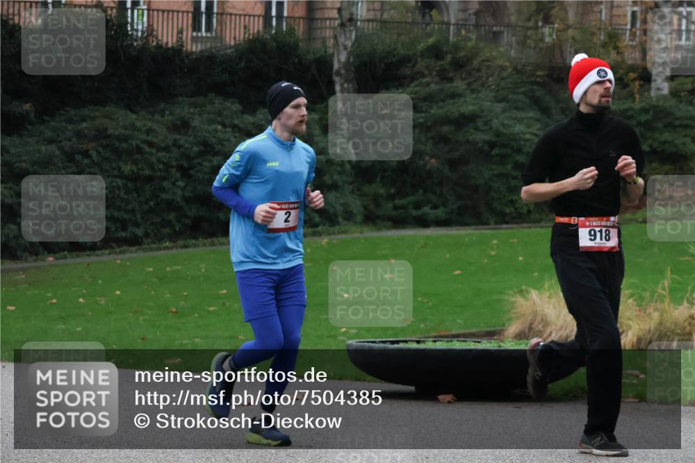 08.12.2024 - St. Pauli X-Mass-Run No. 14 Strokosch-Dieckow http://msf.ph/oto/7504385 08.12.2024 09:36:56 Laufen 2, 918 meine-sportfotos.de
