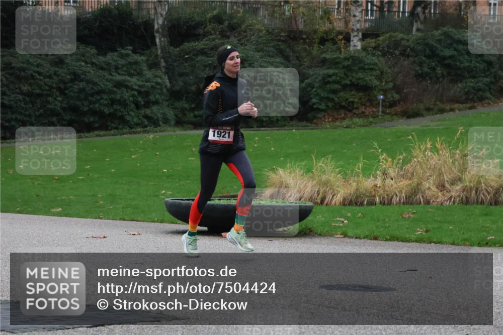08.12.2024 - St. Pauli X-Mass-Run No. 14 Strokosch-Dieckow http://msf.ph/oto/7504424 08.12.2024 09:37:02 Laufen 1921 meine-sportfotos.de