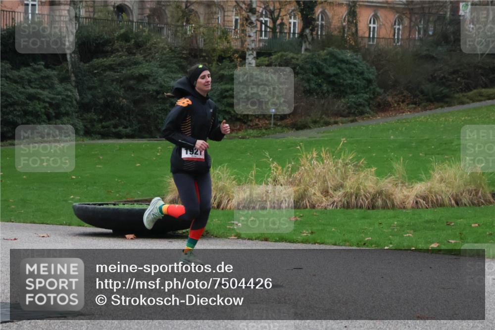 08.12.2024 - St. Pauli X-Mass-Run No. 14 Strokosch-Dieckow http://msf.ph/oto/7504426 08.12.2024 09:37:02 Laufen 1927 meine-sportfotos.de