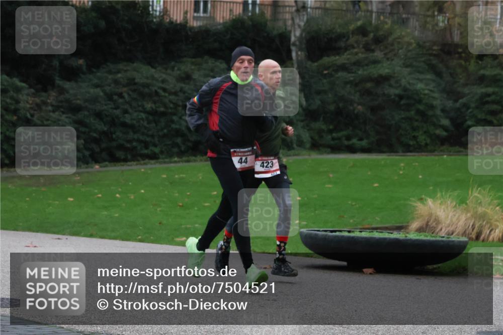 08.12.2024 - St. Pauli X-Mass-Run No. 14 Strokosch-Dieckow http://msf.ph/oto/7504521 08.12.2024 09:37:23 Laufen 44, 423 meine-sportfotos.de