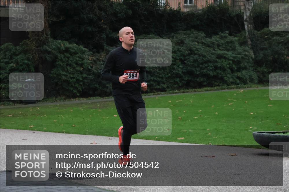 08.12.2024 - St. Pauli X-Mass-Run No. 14 Strokosch-Dieckow http://msf.ph/oto/7504542 08.12.2024 09:37:26 Laufen 2084 meine-sportfotos.de