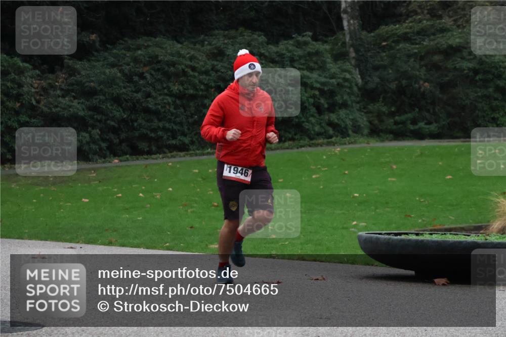 08.12.2024 - St. Pauli X-Mass-Run No. 14 Strokosch-Dieckow http://msf.ph/oto/7504665 08.12.2024 09:38:03 Laufen 1946 meine-sportfotos.de