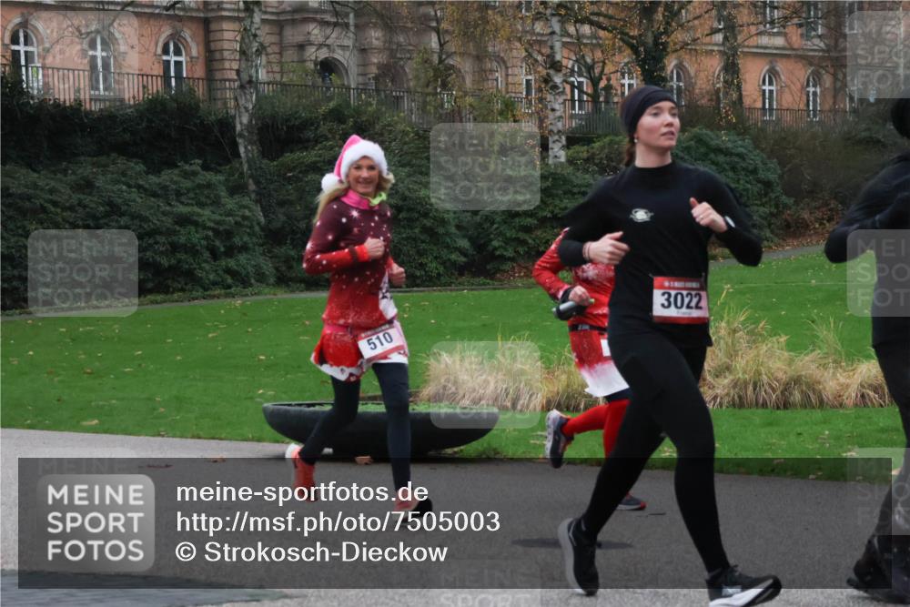 08.12.2024 - St. Pauli X-Mass-Run No. 14 Strokosch-Dieckow http://msf.ph/oto/7505003 08.12.2024 09:39:10 Laufen 510, 3022 meine-sportfotos.de