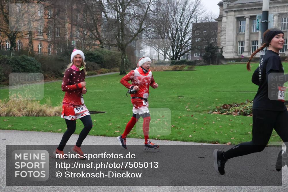 08.12.2024 - St. Pauli X-Mass-Run No. 14 Strokosch-Dieckow http://msf.ph/oto/7505013 08.12.2024 09:39:11 Laufen 510, 30 meine-sportfotos.de
