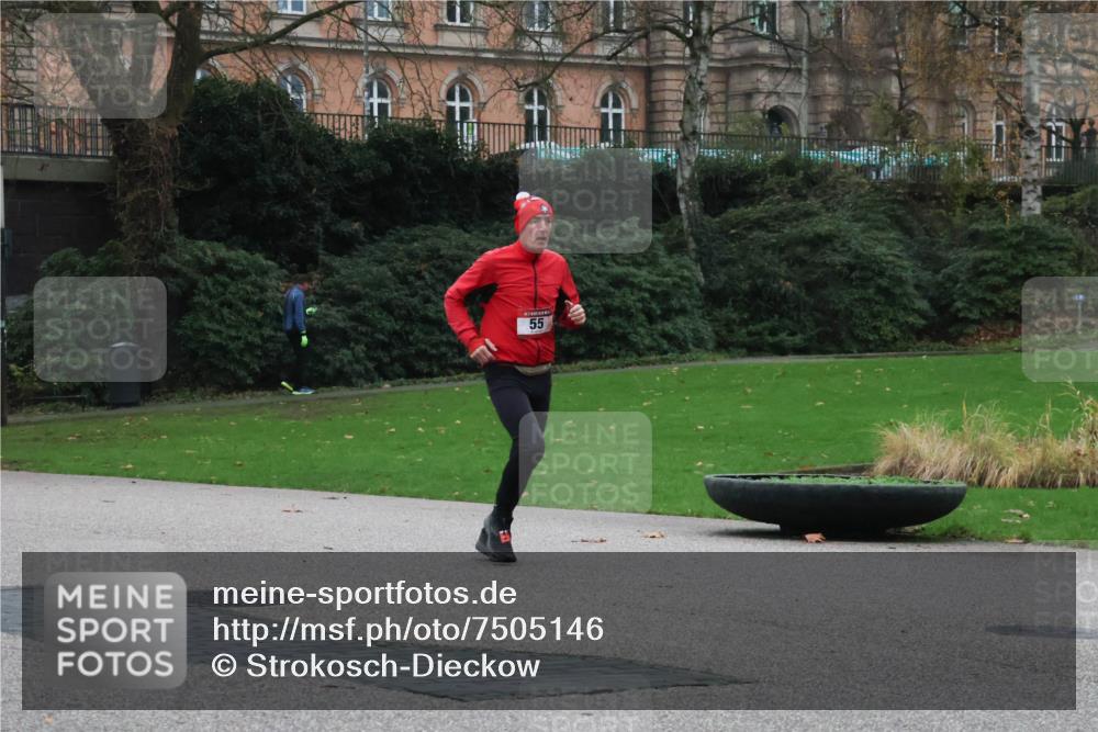 08.12.2024 - St. Pauli X-Mass-Run No. 14 Strokosch-Dieckow http://msf.ph/oto/7505146 08.12.2024 09:39:30 Laufen 55 meine-sportfotos.de