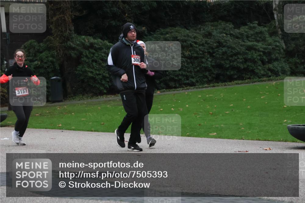 08.12.2024 - St. Pauli X-Mass-Run No. 14 Strokosch-Dieckow http://msf.ph/oto/7505393 08.12.2024 09:40:09 Laufen 3157, 306 meine-sportfotos.de