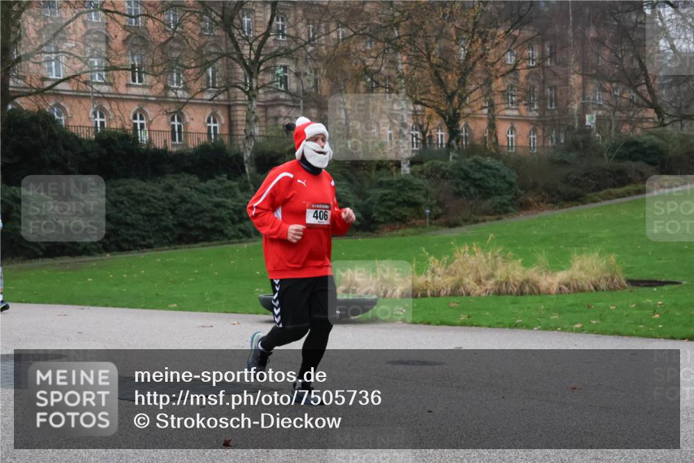 08.12.2024 - St. Pauli X-Mass-Run No. 14 Strokosch-Dieckow http://msf.ph/oto/7505736 08.12.2024 09:40:59 Laufen 406 meine-sportfotos.de