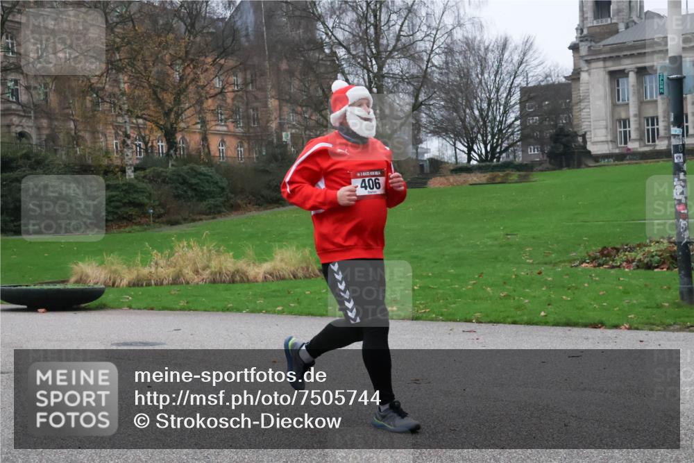 08.12.2024 - St. Pauli X-Mass-Run No. 14 Strokosch-Dieckow http://msf.ph/oto/7505744 08.12.2024 09:41:00 Laufen 406 meine-sportfotos.de