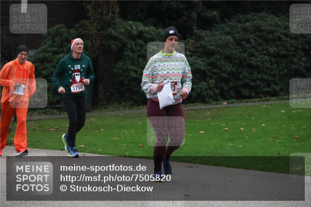 08.12.2024 - St. Pauli X-Mass-Run No. 14 Strokosch-Dieckow http://msf.ph/oto/7505820 08.12.2024 09:41:10 Laufen 195, 1750, 13 meine-sportfotos.de