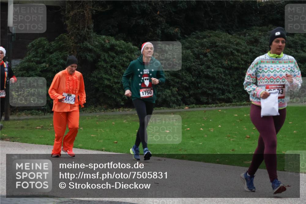 08.12.2024 - St. Pauli X-Mass-Run No. 14 Strokosch-Dieckow http://msf.ph/oto/7505831 08.12.2024 09:41:11 Laufen 015, 195, 1750, 13 meine-sportfotos.de