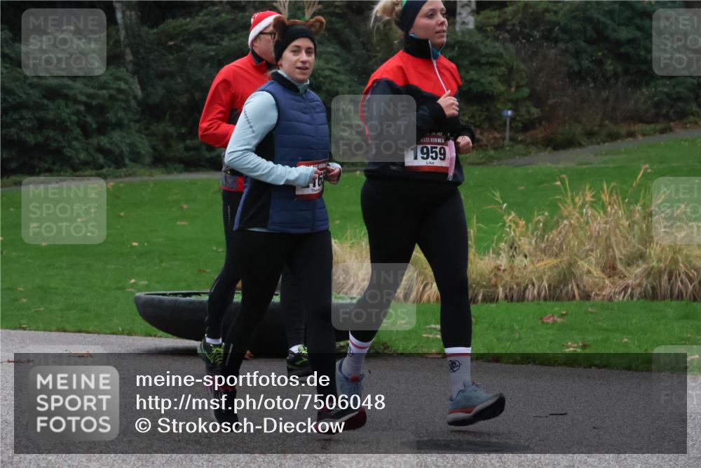 08.12.2024 - St. Pauli X-Mass-Run No. 14 Strokosch-Dieckow http://msf.ph/oto/7506048 08.12.2024 09:41:44 Laufen 1959 meine-sportfotos.de