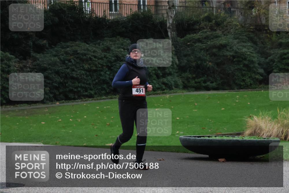 08.12.2024 - St. Pauli X-Mass-Run No. 14 Strokosch-Dieckow http://msf.ph/oto/7506188 08.12.2024 09:42:04 Laufen 451 meine-sportfotos.de