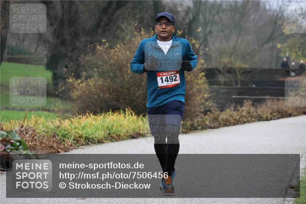 08.12.2024 - St. Pauli X-Mass-Run No. 14 Strokosch-Dieckow http://msf.ph/oto/7506456 08.12.2024 10:46:20 Laufen 14, 1492 meine-sportfotos.de
