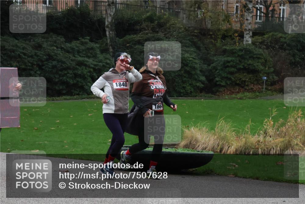08.12.2024 - St. Pauli X-Mass-Run No. 14 Strokosch-Dieckow http://msf.ph/oto/7507628 08.12.2024 09:45:54 Laufen 1840, 166 meine-sportfotos.de