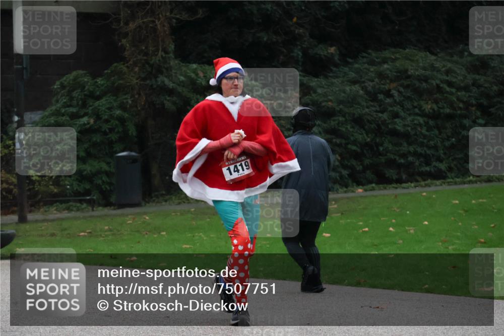 08.12.2024 - St. Pauli X-Mass-Run No. 14 Strokosch-Dieckow http://msf.ph/oto/7507751 08.12.2024 09:47:08 Laufen 1419 meine-sportfotos.de