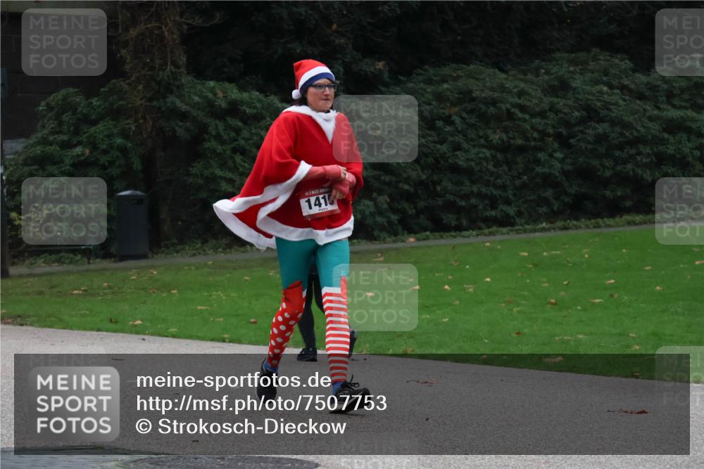08.12.2024 - St. Pauli X-Mass-Run No. 14 Strokosch-Dieckow http://msf.ph/oto/7507753 08.12.2024 09:47:08 Laufen 1416 meine-sportfotos.de