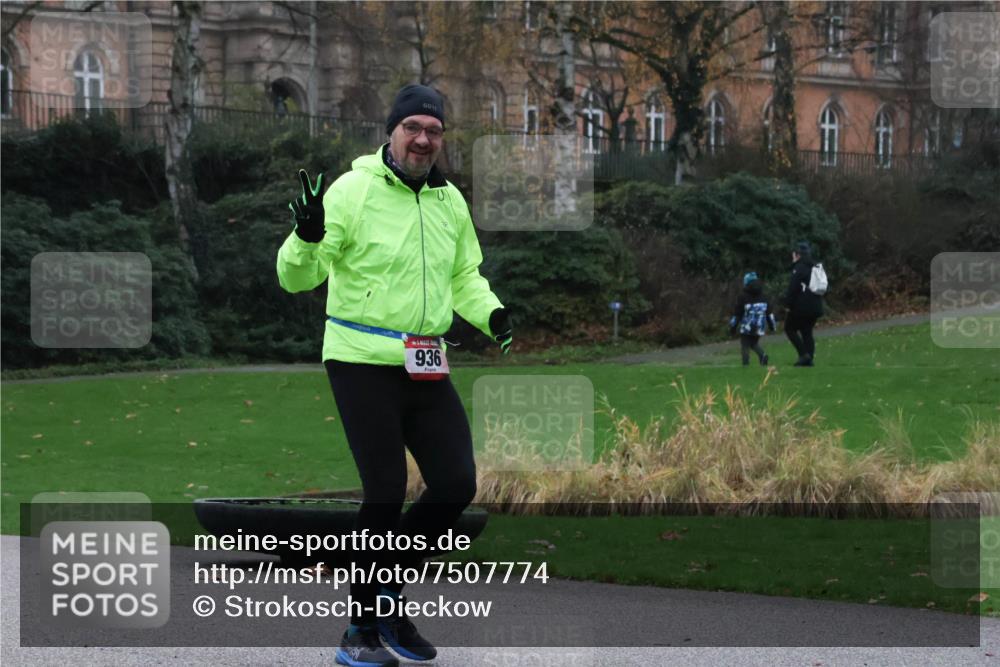 08.12.2024 - St. Pauli X-Mass-Run No. 14 Strokosch-Dieckow http://msf.ph/oto/7507774 08.12.2024 09:47:48 Laufen 936 meine-sportfotos.de