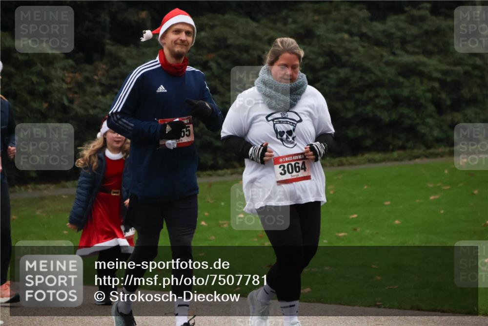 08.12.2024 - St. Pauli X-Mass-Run No. 14 Strokosch-Dieckow http://msf.ph/oto/7507781 08.12.2024 09:47:49 Laufen 3064 meine-sportfotos.de