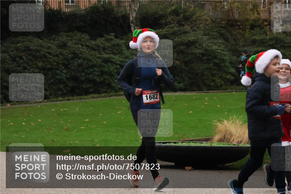 08.12.2024 - St. Pauli X-Mass-Run No. 14 Strokosch-Dieckow http://msf.ph/oto/7507823 08.12.2024 09:47:53 Laufen 1682 meine-sportfotos.de