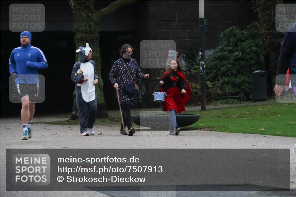 08.12.2024 - St. Pauli X-Mass-Run No. 14 Strokosch-Dieckow http://msf.ph/oto/7507913 08.12.2024 09:48:23 Laufen  meine-sportfotos.de